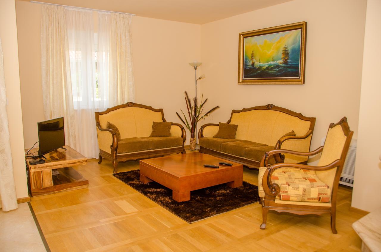 Hotel Mir Medjugorje Medugorje Bagian luar foto